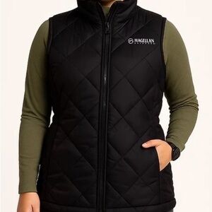 Magellan Outdoors Women's Black Quilted Vest NWT